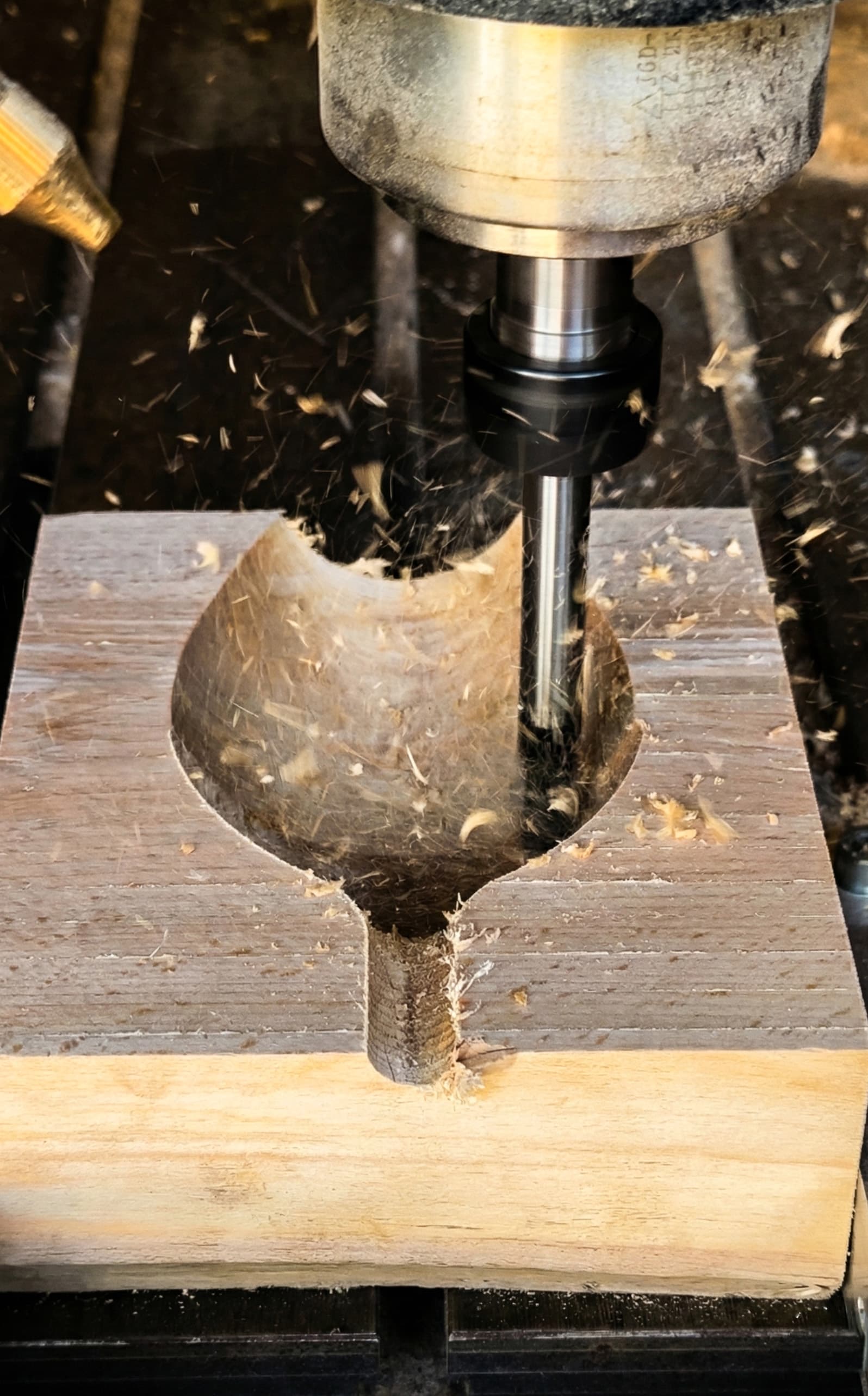 CNC frézovanie drevenej formy